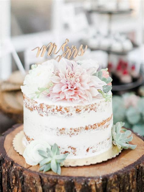 One Tier Wedding Cakes That Are Short But Sweet Fall Wedding Cakes Wedding Cake Rustic