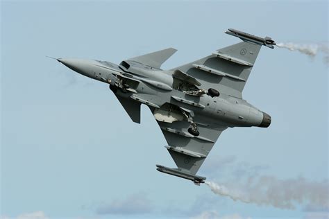 It made its debut in air combat, subsequently appearing in numerous titles. Deadly Saab JAS 39 Gripen | Army and Weapons