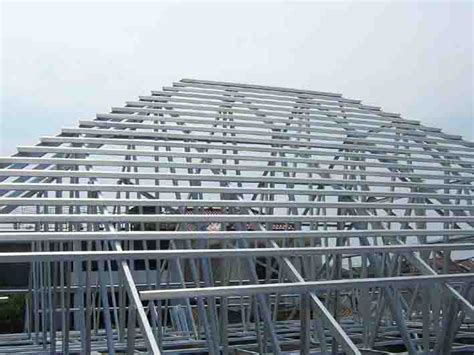 Struktur Rangka Atap Baja Ringan