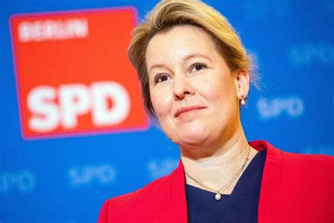 Franziska giffey (née süllke, born 3 may 1978) is a german politician of the social democratic party (spd) who has been serving as minister for family affairs, senior citizens, women and youth in the government of chancellor angela merkel since 2018. SPD-Landesvorstand nominiert Giffey als Spitzenkandidatin