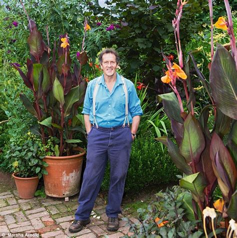 This information was noted on the container garden workshop handouts in may as well (for those attendees reading this information). Spoil your cannas with the richest soil, like Monty Don ...
