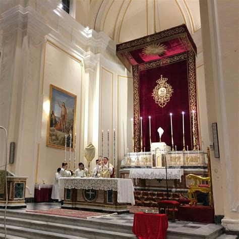 Four Altar Arrangements And One Church The Importance Of Altar Design