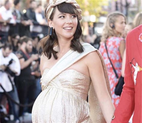 Dans la foulée des dénonciations de comportements inappropriés, d'abus et d'inconduites sexuelles sur les réseaux. Vanessa Pilon et Alex Nevsky: le couple le plus cute du ...