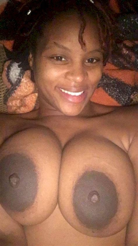 Mujeres desnudas negras masturbándose Chicas desnudas y sus coños