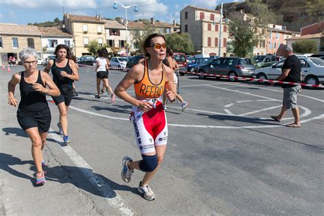 Triathlon Des 3 Elles Roses 2016 Course Elles 2 Saint Cham Flickr