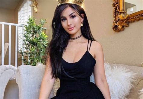 SSSniperWolf Age Height Boyfriend Career Nationality And Ethnicity