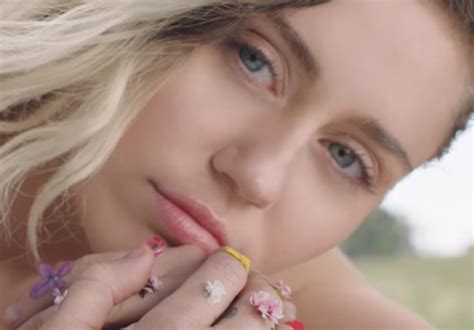 Miley Cyrus Brought To Tears While Singing Malibu At Billboard Music