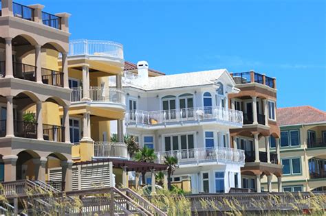 A fl condo policy has a few major parts including loss of use: Naples, FL Condo Insurance Agents | Pro America Insurance