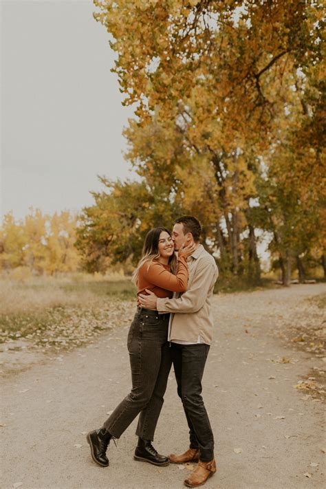 fall couples photos in denver