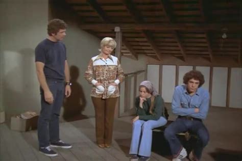 Yarn A Room At The Top The Brady Bunch S04e23 Popular Video Clips 紗