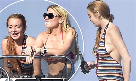 Lindsay Lohans Bff Hofit Golan Says Shes Not Pregnant Daily Mail Online