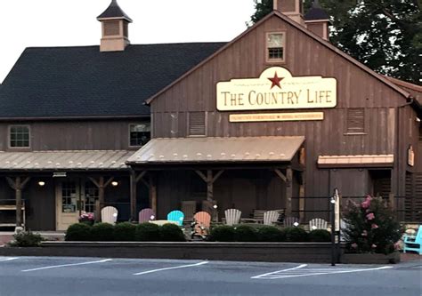 Get the best pet supplies online and in store! Fun, Pet-Friendly Things to Do in Lancaster, PA - Life & Cats