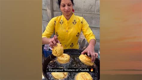 Udta Vada Pav Woman Uses Her Hands To Fry Vada Pav Internet Is