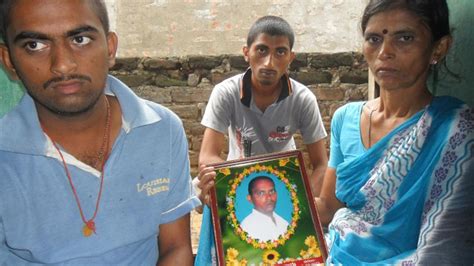 12 Weavers Commit Suicide In Krishna Dt The Hindu