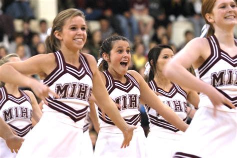 Filemercer Island High School Cheerleaders Wikipedia