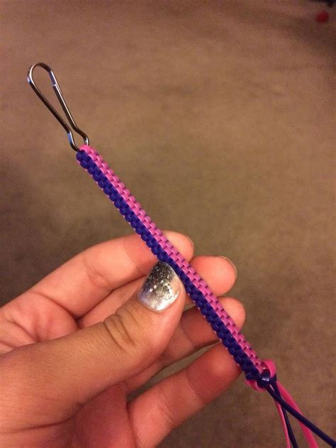 Learn how to tie a box stitch key fob. Beauty and Craft Ideas: How to Make a Box Stitch Lanyard