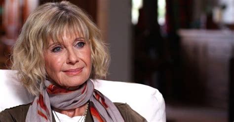 Olivia Newton John Talks About Fighting Through Incredible Pain During Stage Breast