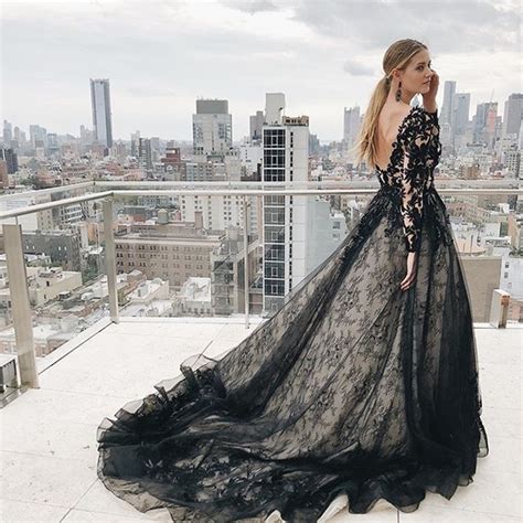 Black Wedding Dress 2019 Long Sleeve Vintage Lace Wedding Gowns Robe De
