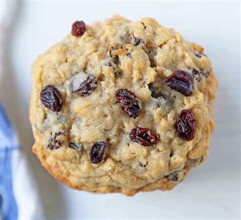 Place a tablespoon of raisin filling in the center of the cookie. Oatmeal Raisin Cookies Soft chewy oatmeal raisin cookie ...