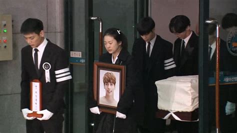 Funeral Begins For Shinees Jonghyun Metro Video