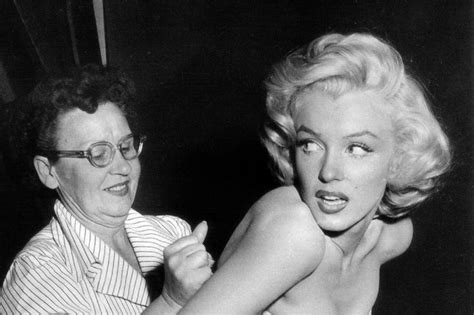Preview Unseen Vintage Pictures Of Marilyn Monroe Liz Taylor And More Up For Auction
