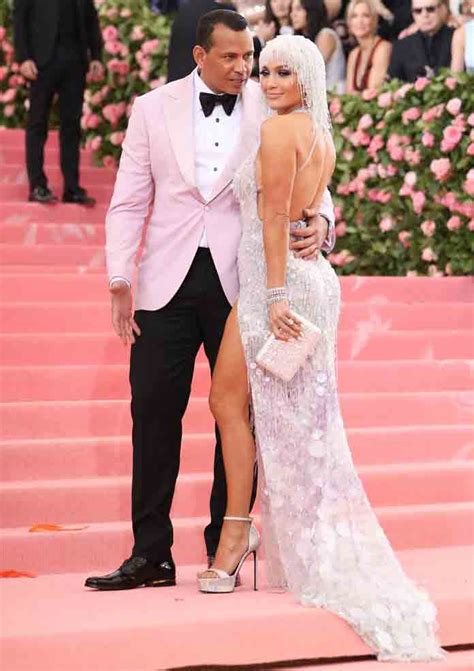 Jennifer Lopez And Alex Rodriguez Turned Heads The 2019 Met Gala Uinterview