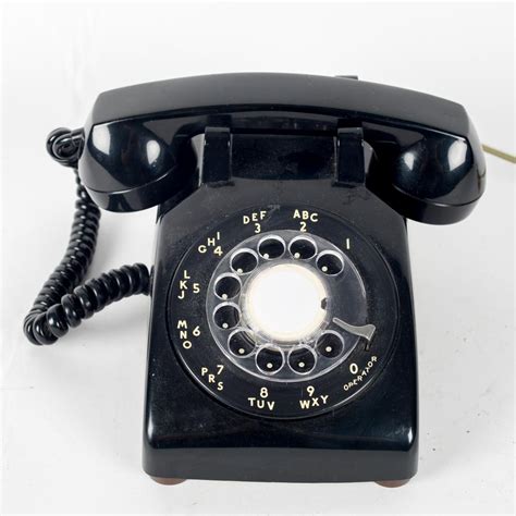 Vintage Itt Rotary Phone Ebth