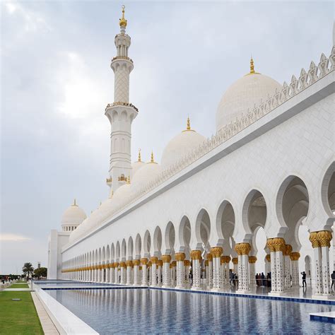 Abu Dhabi City Tour Abu Dhabi Sightseeing Tour Arabian Adventures