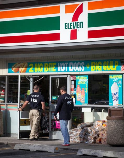 Us Seizes 14 7 Eleven Stores In Immigration Raids The New York Times