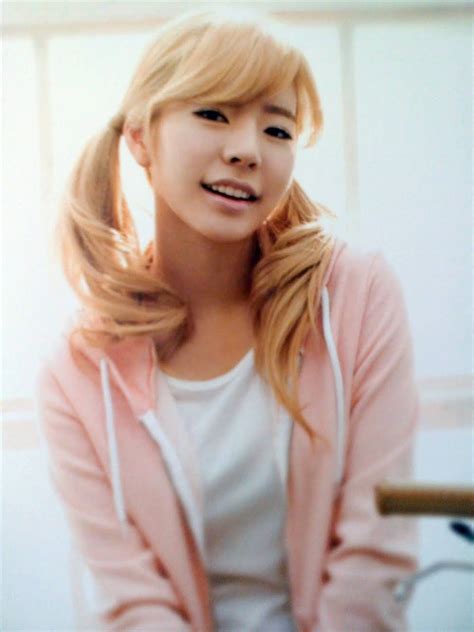 I'm working on a new character creator, and as i've done earlier i'm going to reuse the hair section from the previous ones because it saves so much it's a fantasy themed character creator so outlandish hairstyles are welcome (undercuts however do not work with the premade assets and i'm not. Korean Hairstyles - Sunny SNSD Korean Hairstyles | Korean ...