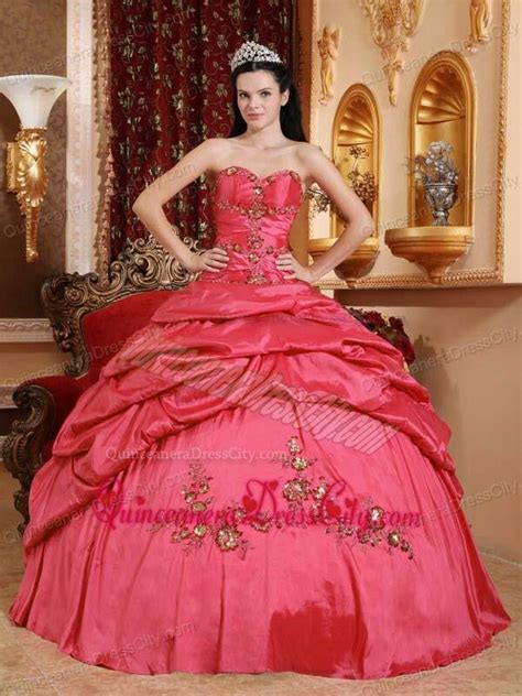 Pin By Ricky Beau On Southern Belle Gowns Pretty Quinceanera Dresses Sweet 15 Dresses