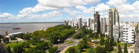 El clima de esta zona se cataloga como templado pampeano, sin cuatro estaciones bien definidas. Clima de Rosario. Clima templado pampeano - Clima-de.com