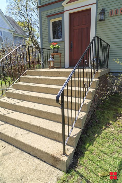 Easy calculations, installation tips, and. Porch Railing Refresh with Stops Rust Spray Paint