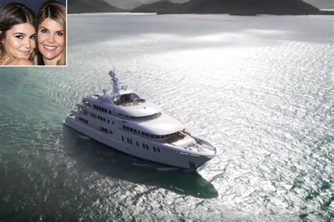 Lori Loughlins Daughter On Usc Officials Yacht Amid Bribery Scandal