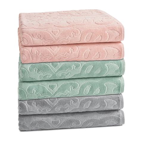 Elevate your everyday bath ritual with plush towels loomed from the finest cotton, designed exclusively for the luxury collection. Loft by Loftex Trellis Sculpted Bath Towel Collection