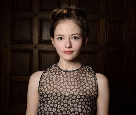 Mackenzie Foy Nude Pictures Make Her A Successful Lady