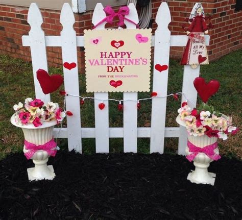 46 Awesome Valentine Outdoor Decorations Pimphomee Valentines