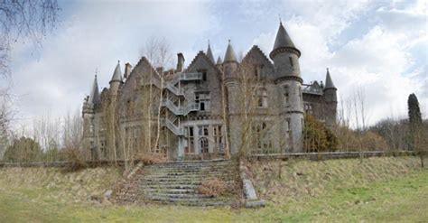 The Worlds Creepiest Abandoned Mansions The Vintage News