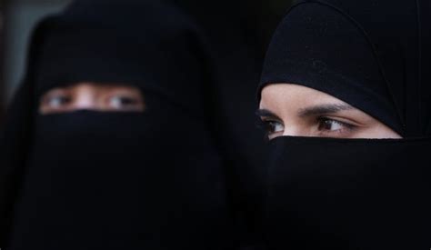 Gobierno De Sri Lanka Propone La Prohibición Del Uso De Burka Como Medida De Seguridad