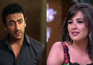 بدأت في تقديم الإعلانات في سن الثانية عشرة من عمرها عن طريق إحدى صديقات والدتها التي تدير شركة لإنتاج الإعلانات، وبعد ذلك رشحت للتمثيل في مسلسل امرأة من زمن الحب الذي. اعلان زواج أحمد العوضي من ياسمين عبد العزيز - بوابة العمال