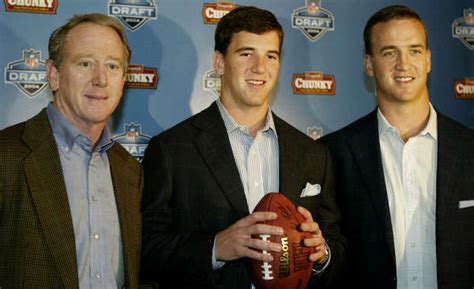 Archie Manning Happy For Retired Son Peyton Lighter Travel Schedule