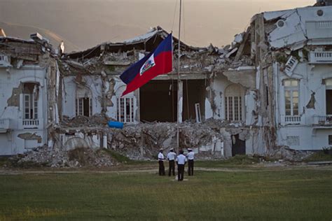 Terremoto ocurrió tierra adentro, el 12 de enero de 2010, aproximadamente a una distancia de 15 km al sudoeste de puerto príncipe y a una el gobierno de haití anunció que se habían recogido y enterrado 150.000 cadáveres sólo en la capital, puerto príncipe, y sus alrededores pero que no se. Risk of fresh Haiti earthquake could be greater than ...