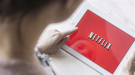 Netflix To Replace 5 Star Ratings With Thumbs Up Or Down Brio Financial