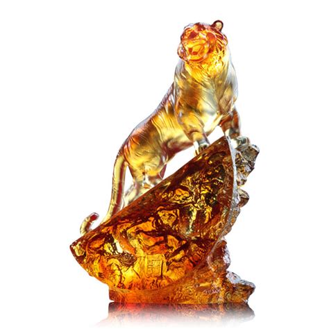 Tiger Crystal Animal Sculpture Figurines Liuli Crystal Art 琉璃工房美国