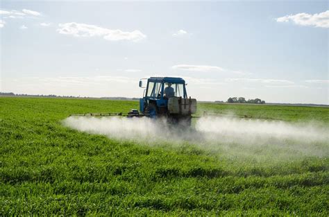 Soil Association Warns Farmers Not To Spray Glyphosate Due To Cancer