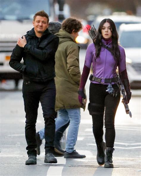 hawkeye hailee steinfeld and jeremy renner pictured in action on set metro news