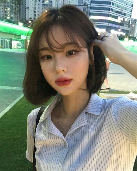 Pin By 🥀 On Beautiful People Short Hair With Bangs Asian Short Hair