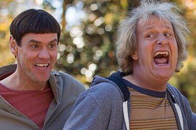 Primul Trailer DUMB AND DUMBER TO