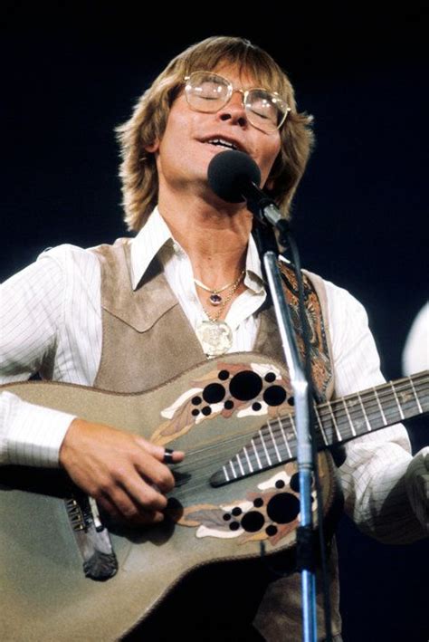 What A Lovely Voice He Had John Denver Music John Denver Pictures