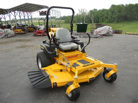 Used HUSTLER 66 SUPER Z HYPERDRIVE COMMERCIAL ZERO TURN MOWER UBB